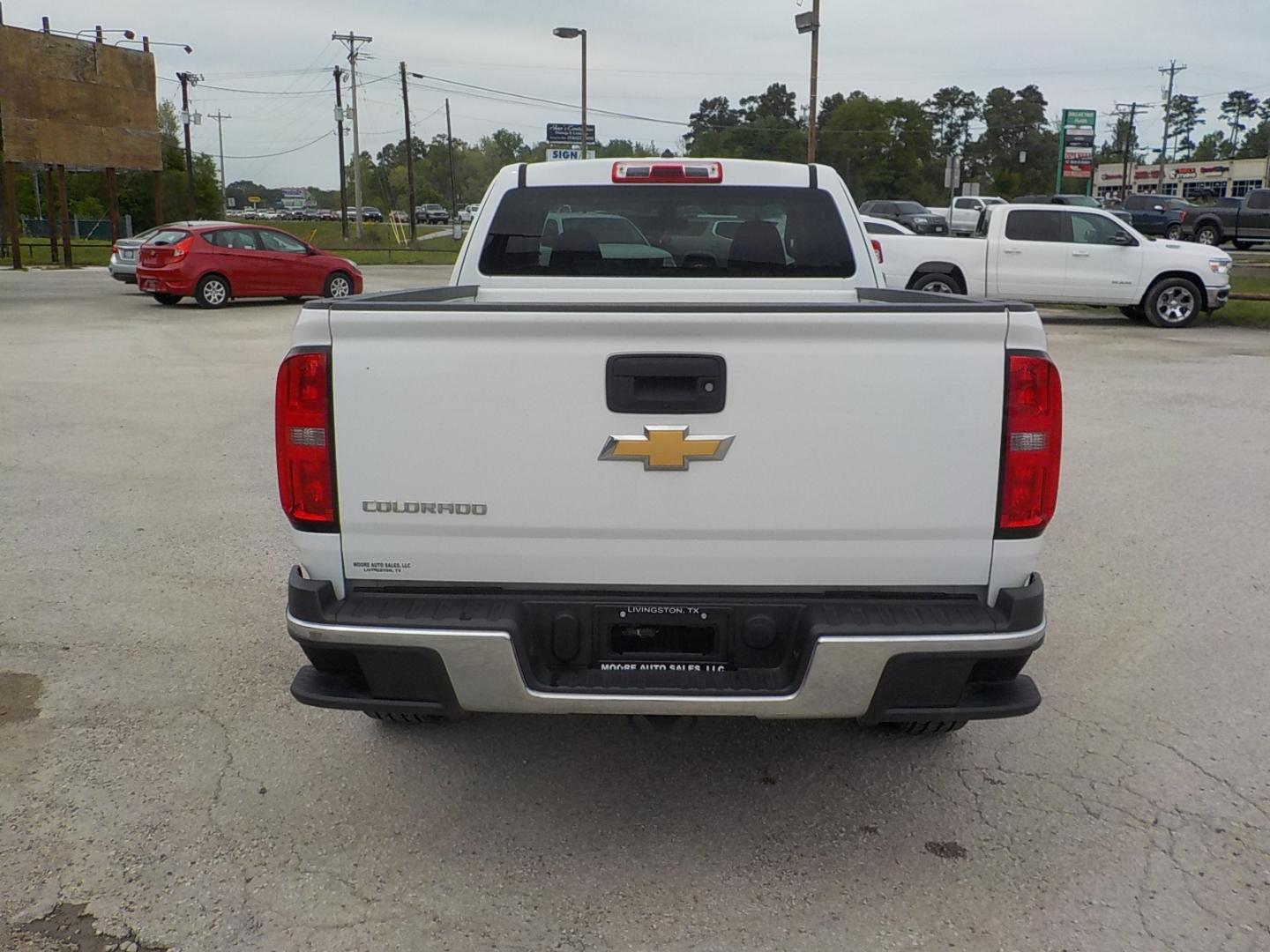 2018 White /Gray Chevrolet Colorado Work Truck Ext. Cab 2WD (1GCHSBEA6J1) with an 2.5L L4 DOHC 16V GAS engine, 6A transmission, located at 1617 W Church Street, Livingston, TX, 77351, (936) 327-3600, 30.710995, -94.951157 - Awesome little work truck! - Photo#7